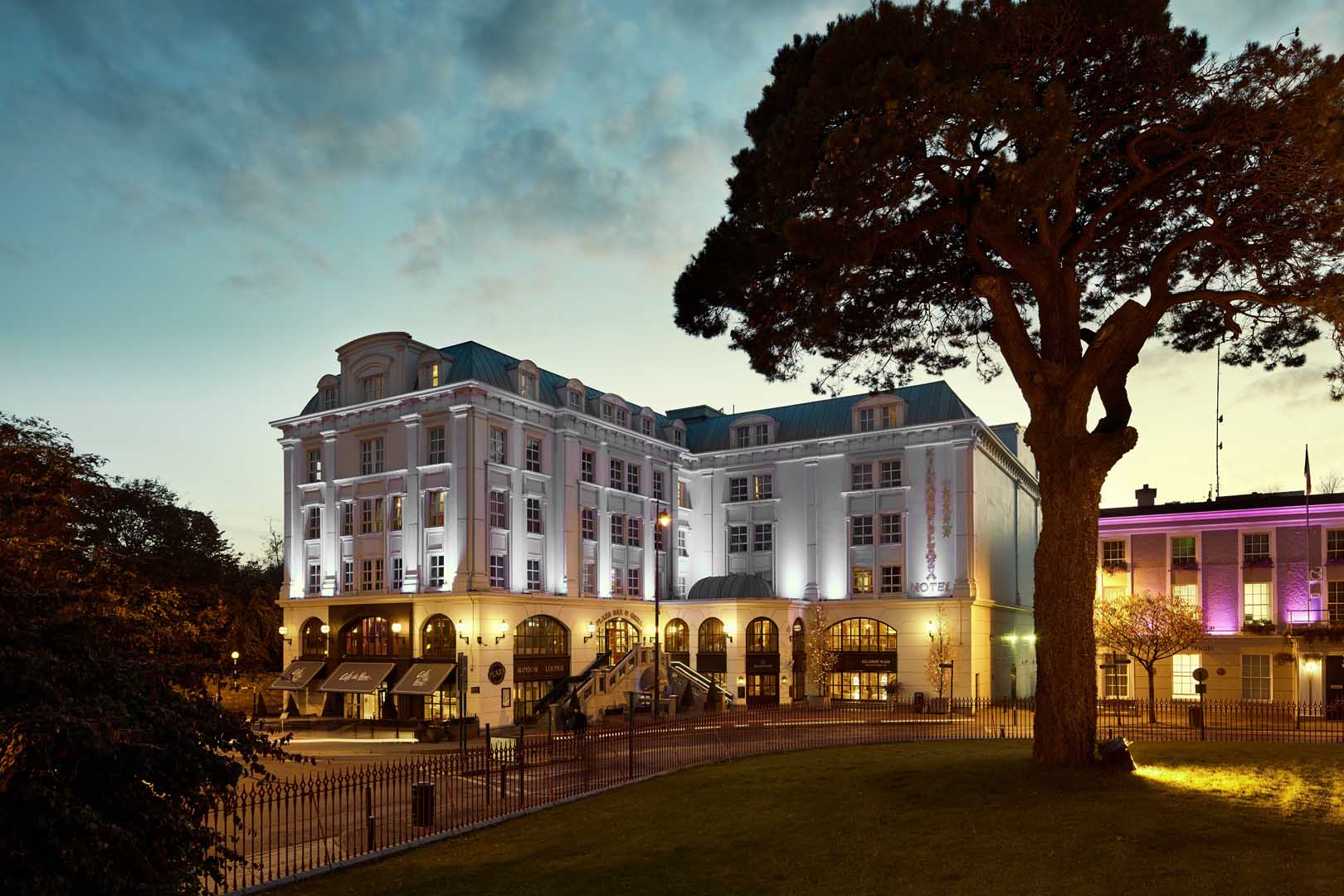 Exterior of Killarney Plaza Hotel